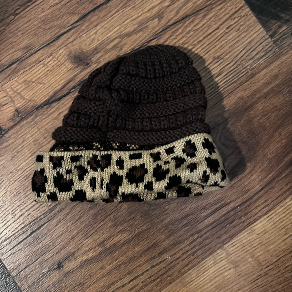 Hat - Picture 2 of 2
